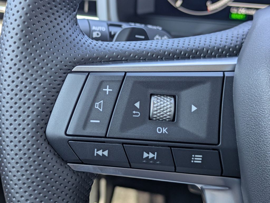 2025 Mitsubishi Outlander Plug-in Hybrid SE - Photo 26