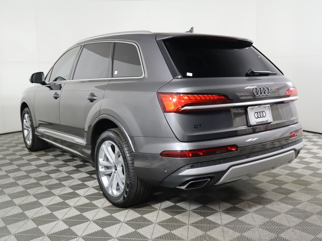 2025 Audi Q7 Premium 8