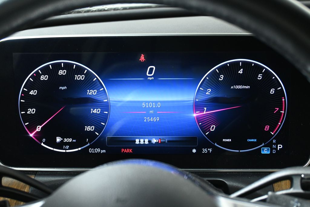 Thumbnail: 2023 Mercedes-Benz C-Class - 19