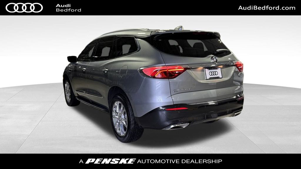 2023 Buick Enclave Essence 4