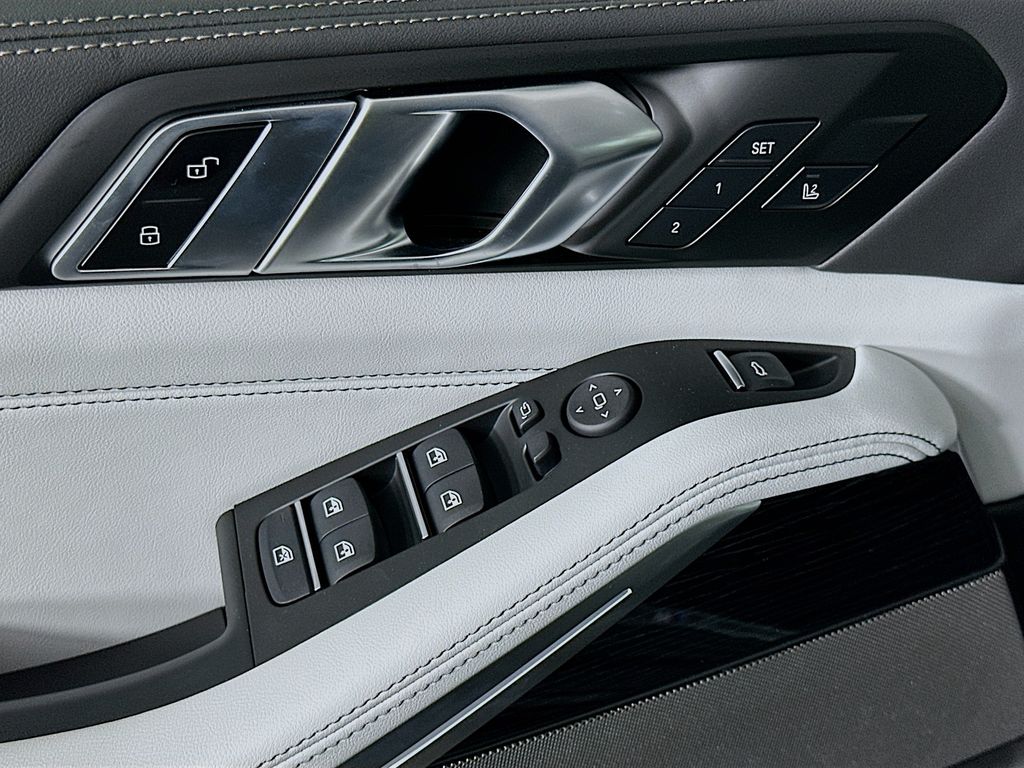 Thumbnail: 2026 BMW X5 - 20