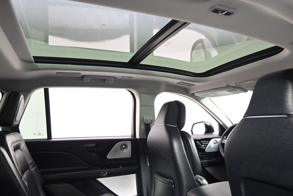 New 2026 White Lincoln Reserve image 17