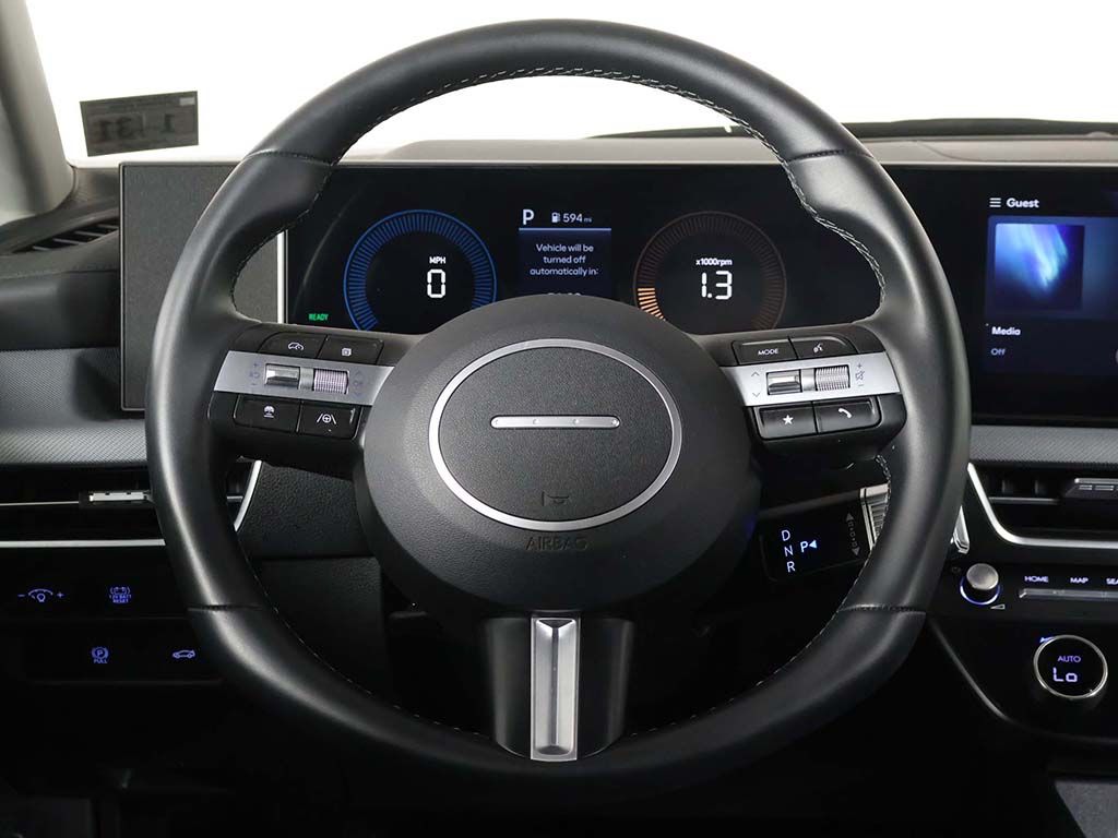 Certified Used 2025 Silver Hyundai SEL image 34