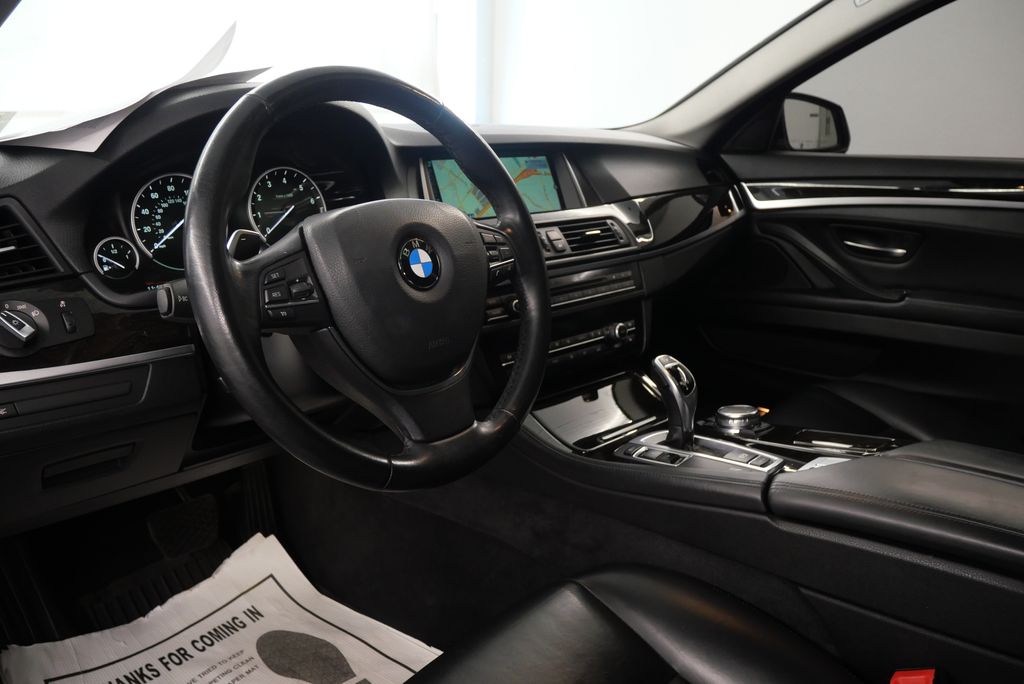 2016 BMW 5 Series 535i 14