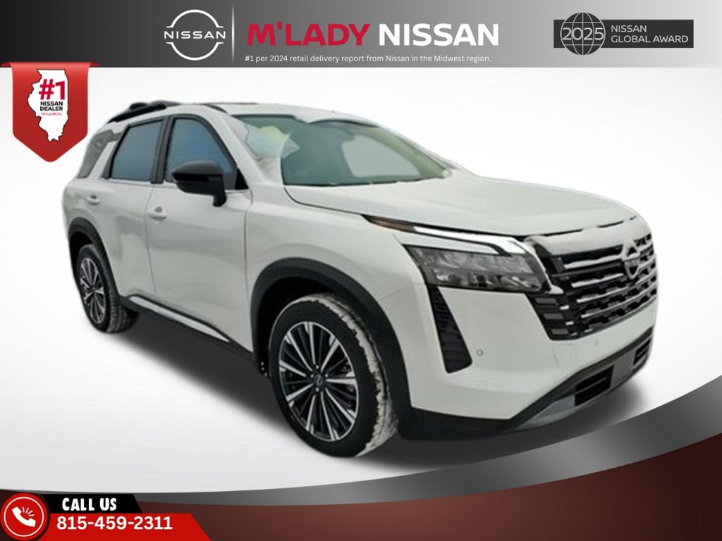 2026 Nissan Pathfinder Platinum 4WD's photo