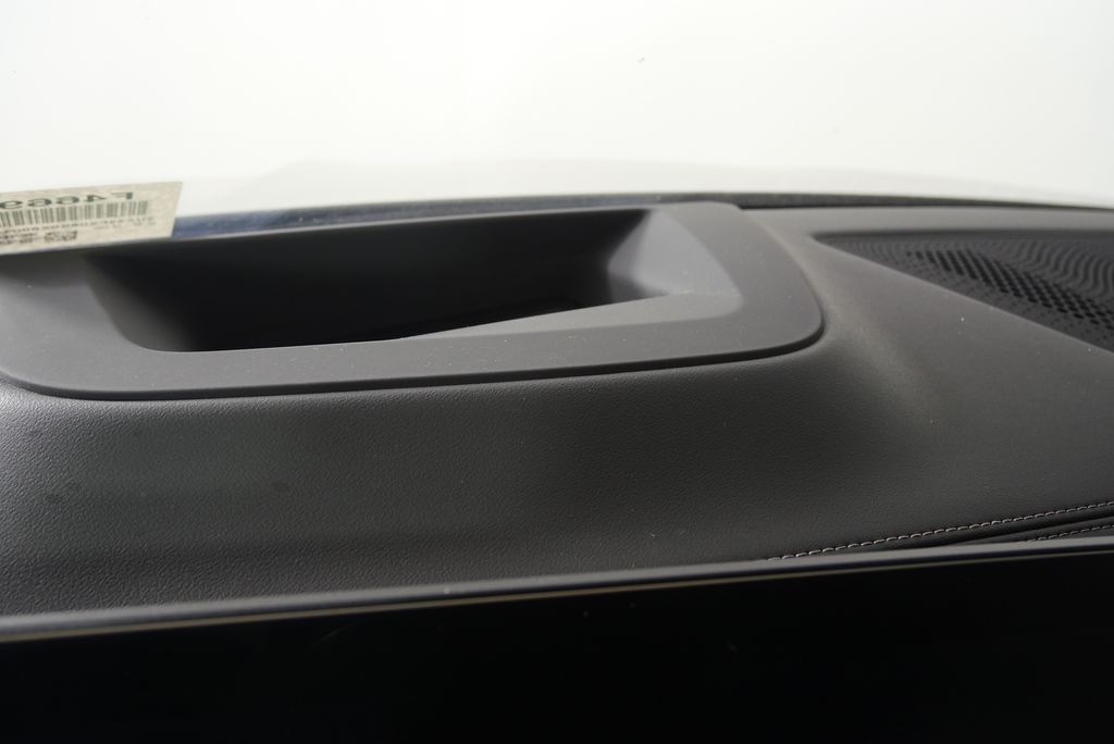 Thumbnail: 2025 BMW X6 - 24