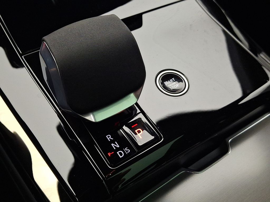 Thumbnail: 2026 Land Rover Range Rover Sport - 12