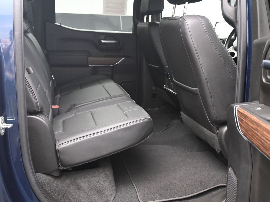 2021 Chevrolet Silverado 1500 High Country - 10