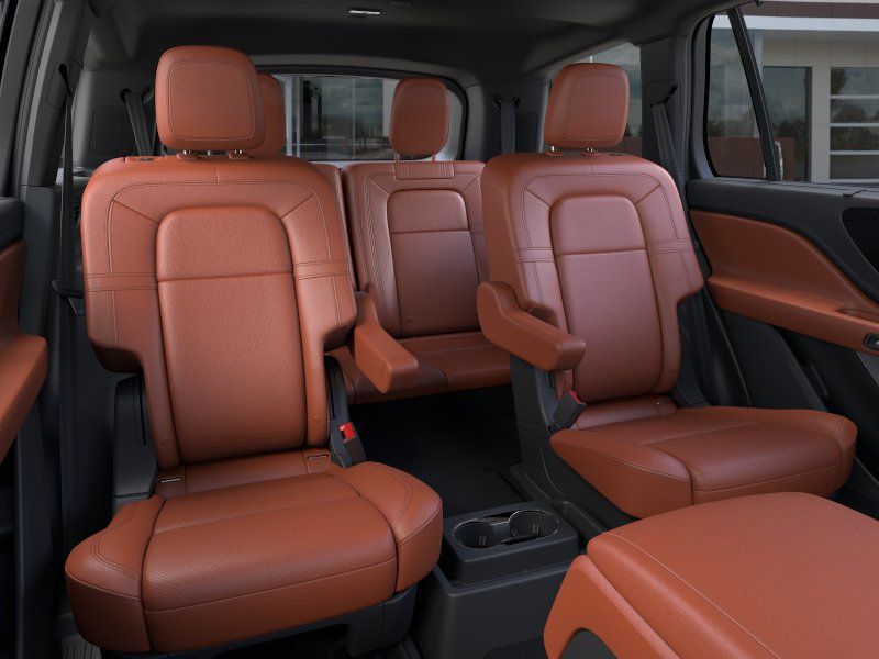 New 2026 Infinite Black Metallic Clearcoat Lincoln Reserve image 11