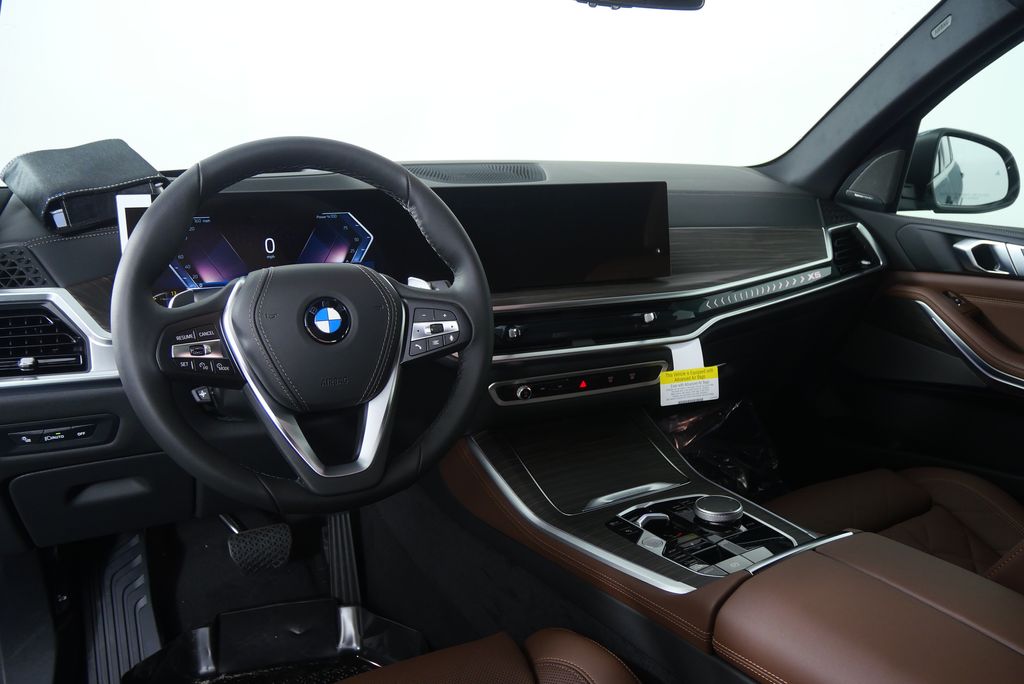 Thumbnail: 2026 BMW X5 - 18