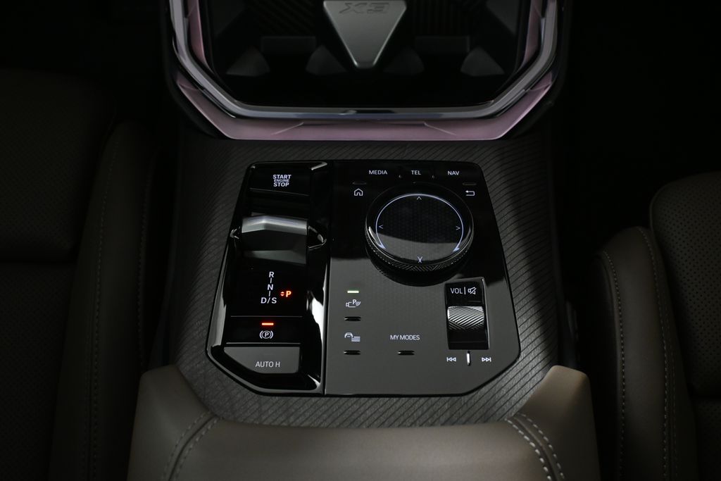 Thumbnail: 2026 BMW X3 - 24