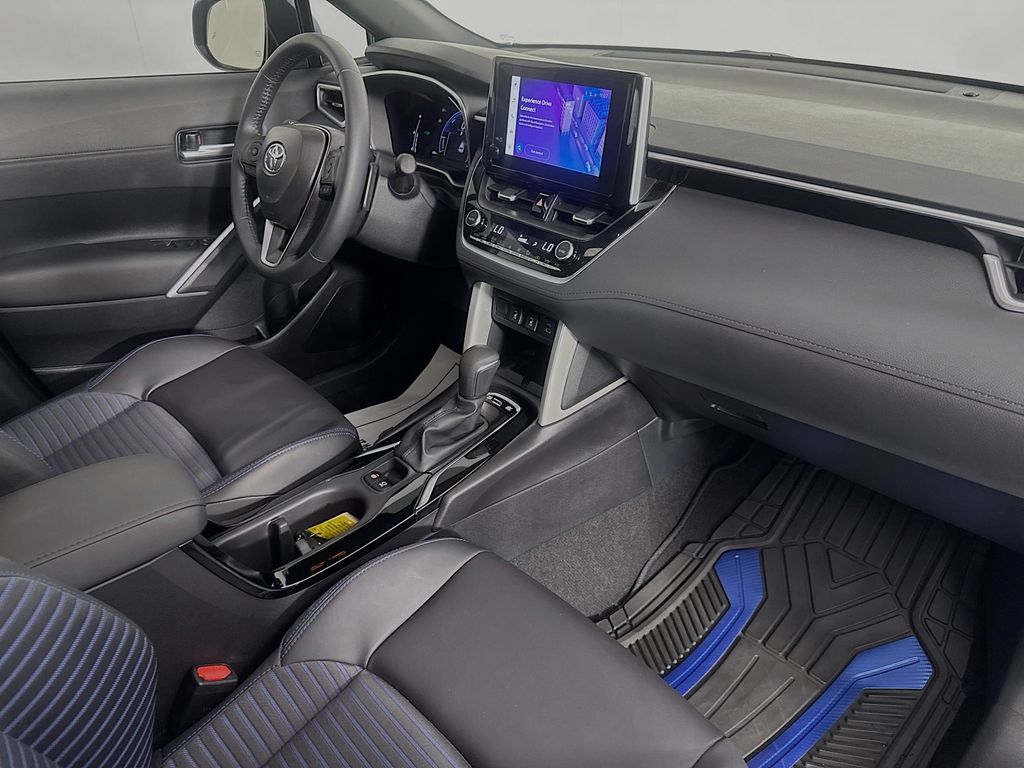 Used Car 2024 Toyota Corolla Cross  Hybrid Xse For Sale Under $35,000 In Austin, Texas