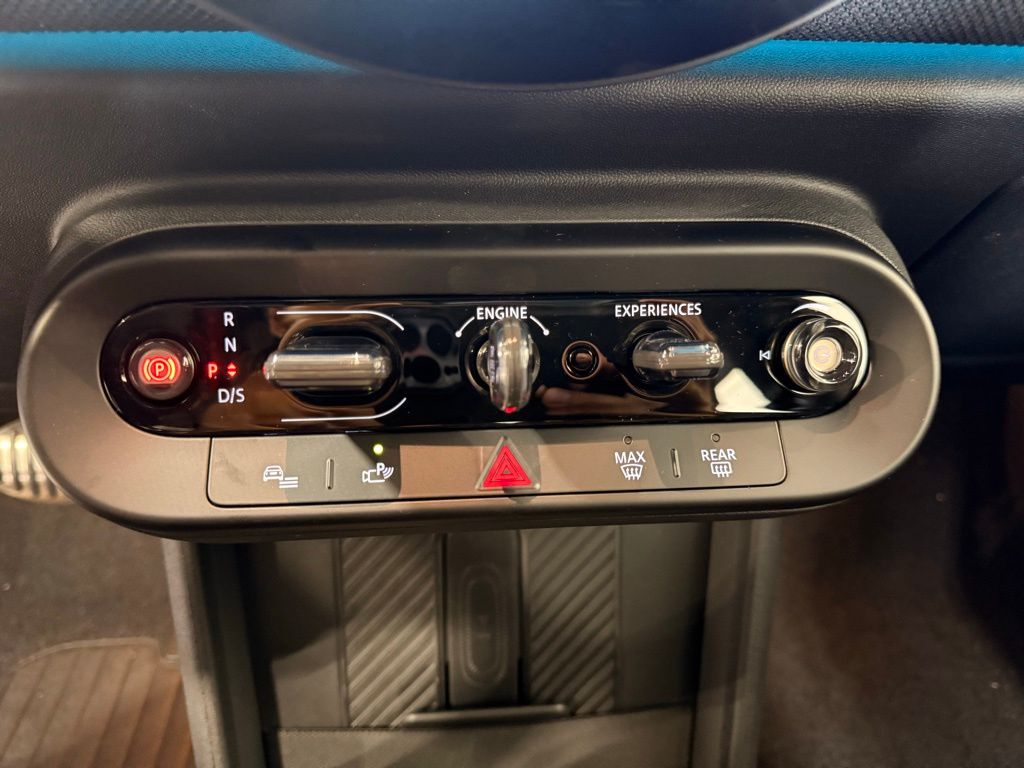 Thumbnail: 2026 MINI Cooper - 18