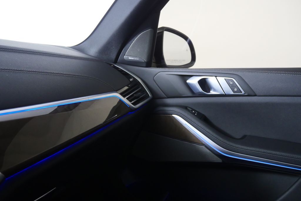 Thumbnail: 2021 BMW X5 - 29