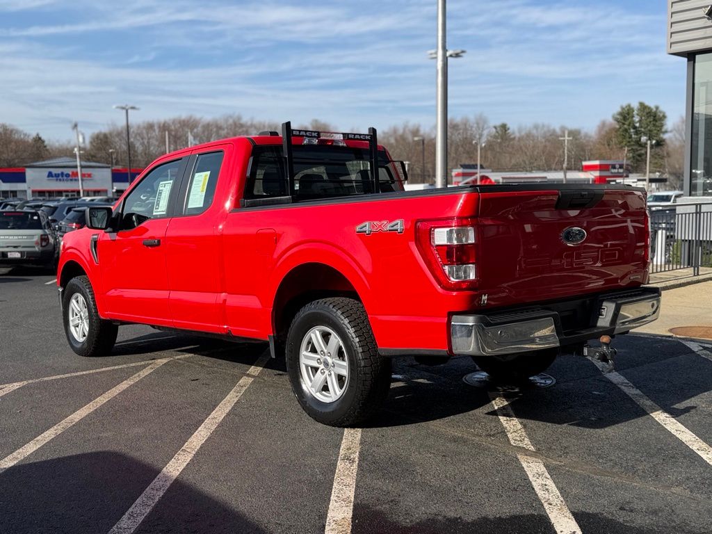 View vehicle photo 4