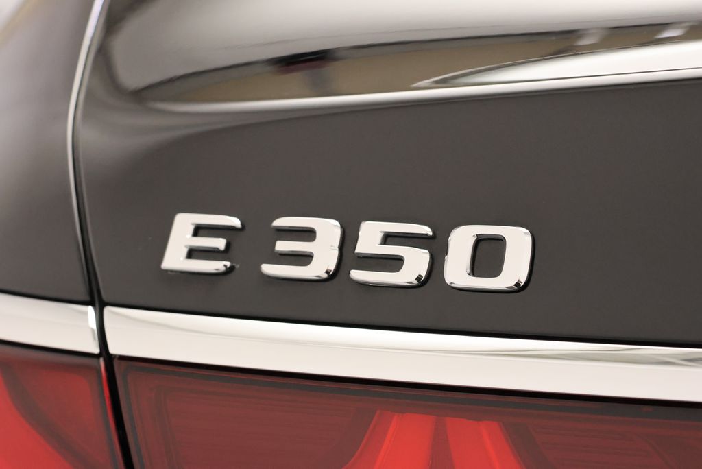 Thumbnail: 2027 Mercedes-Benz E-Class - 9