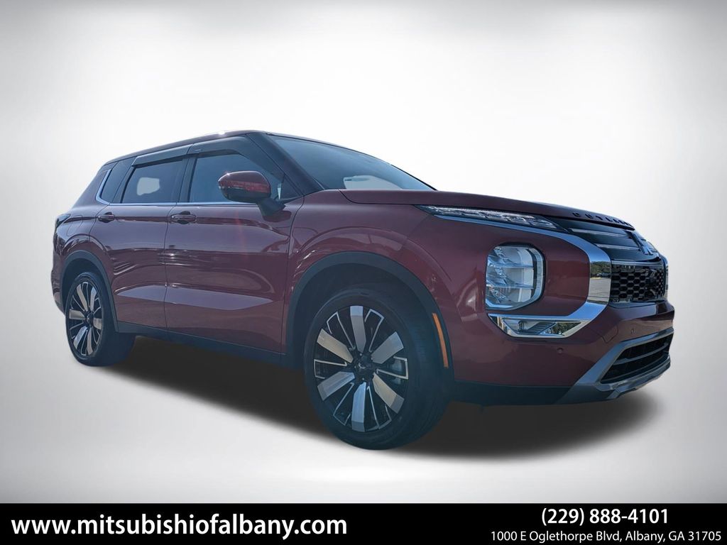 2026 Mitsubishi Outlander SE