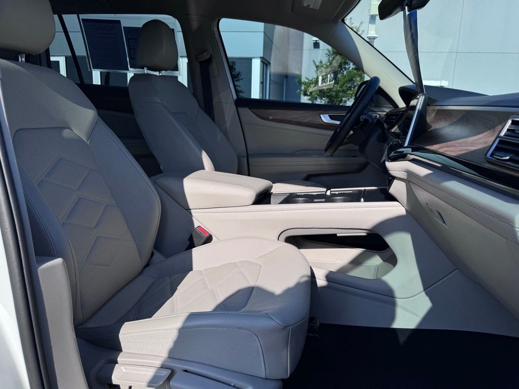 2024 Volkswagen Atlas 2.0T SE