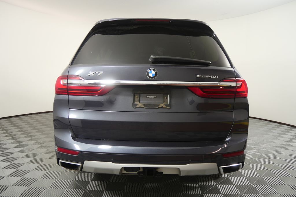 Thumbnail: 2021 BMW X7 - 4