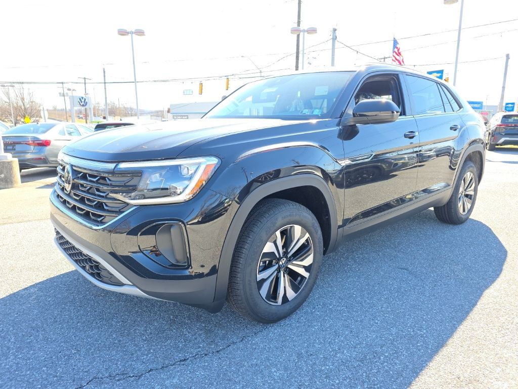 2026 Volkswagen Atlas Cross Sport 2.0T SE Black at Sutliff Volkswagen