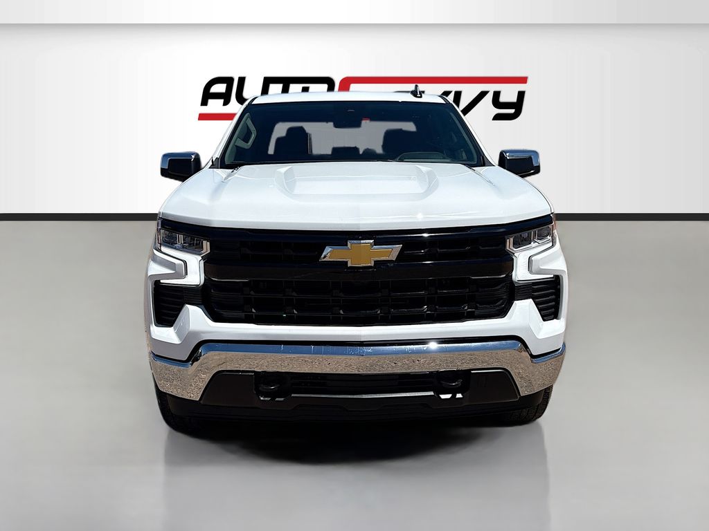 Used 2024 White Chevrolet LT image 2