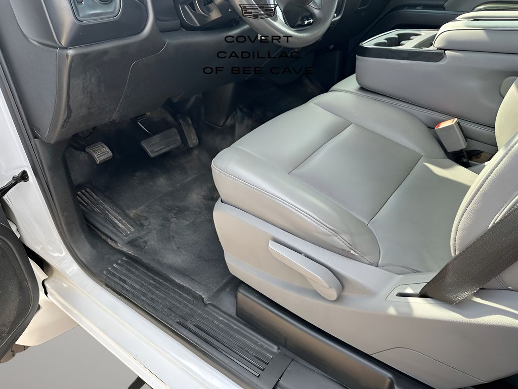 Used Car 2022 Chevrolet Silverado 6500hd  For Sale Under $35,000 In Austin, Texas