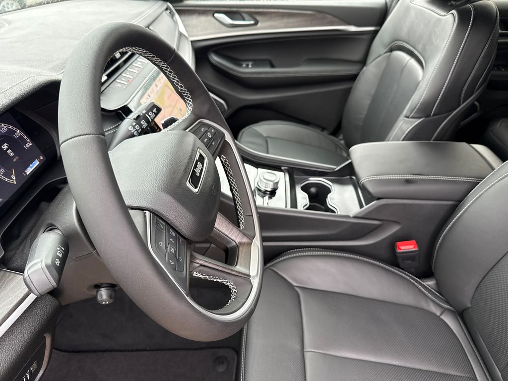 New 2026 Jeep Grand Cherokee SUV