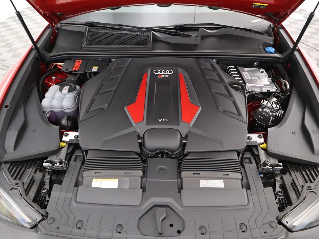 2025 Audi RS Q8 4.0T 31
