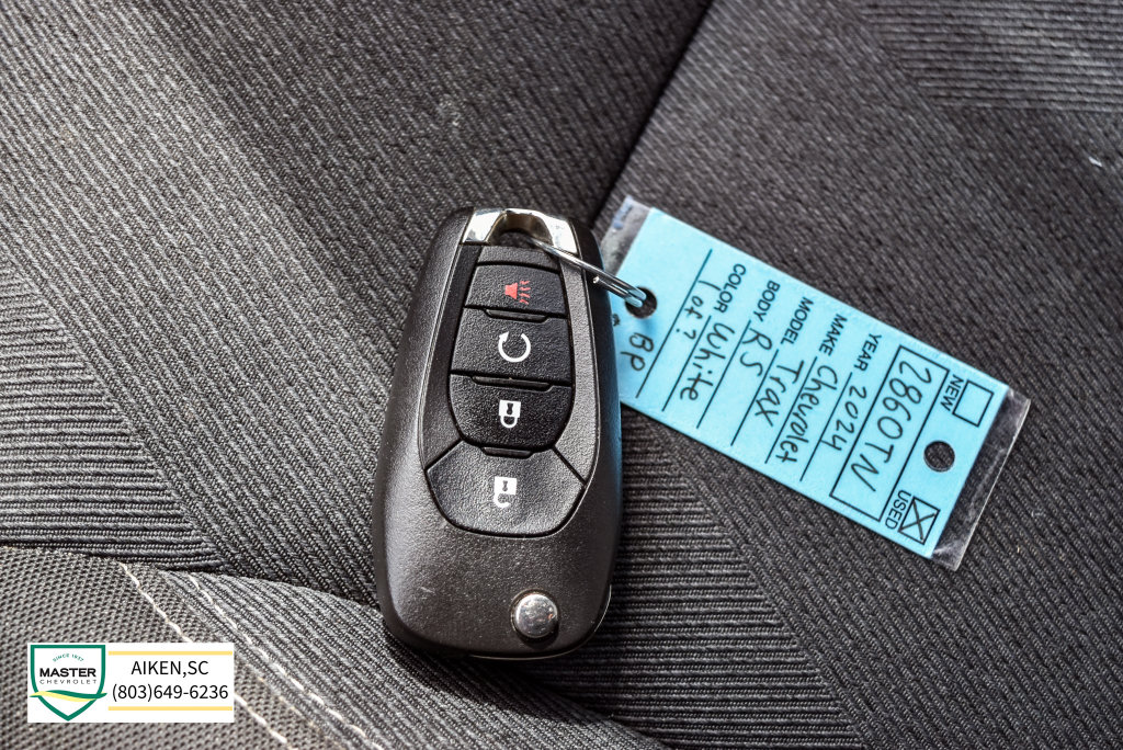 Used 2024 Chevrolet Trax SUV