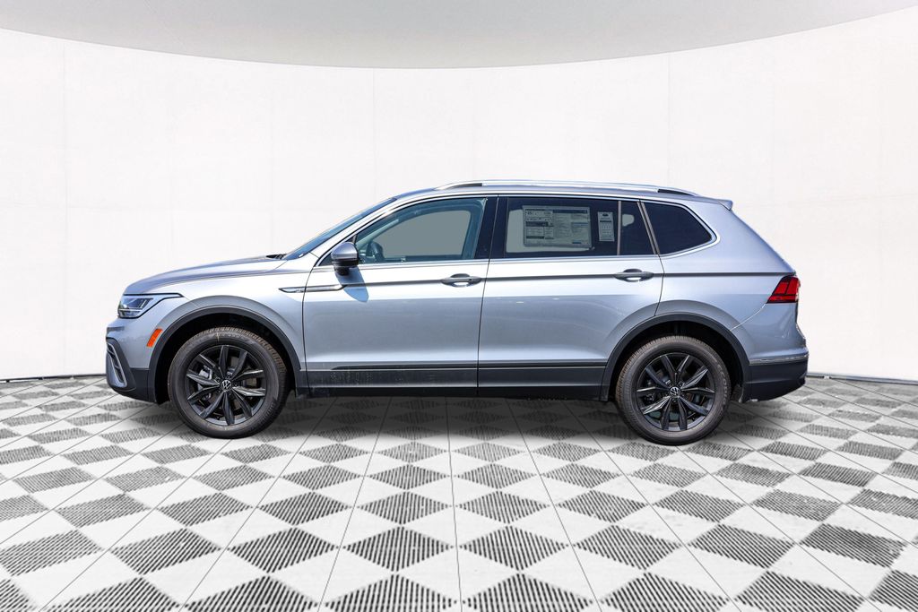 2024 Volkswagen Tiguan 2.0T SE 12