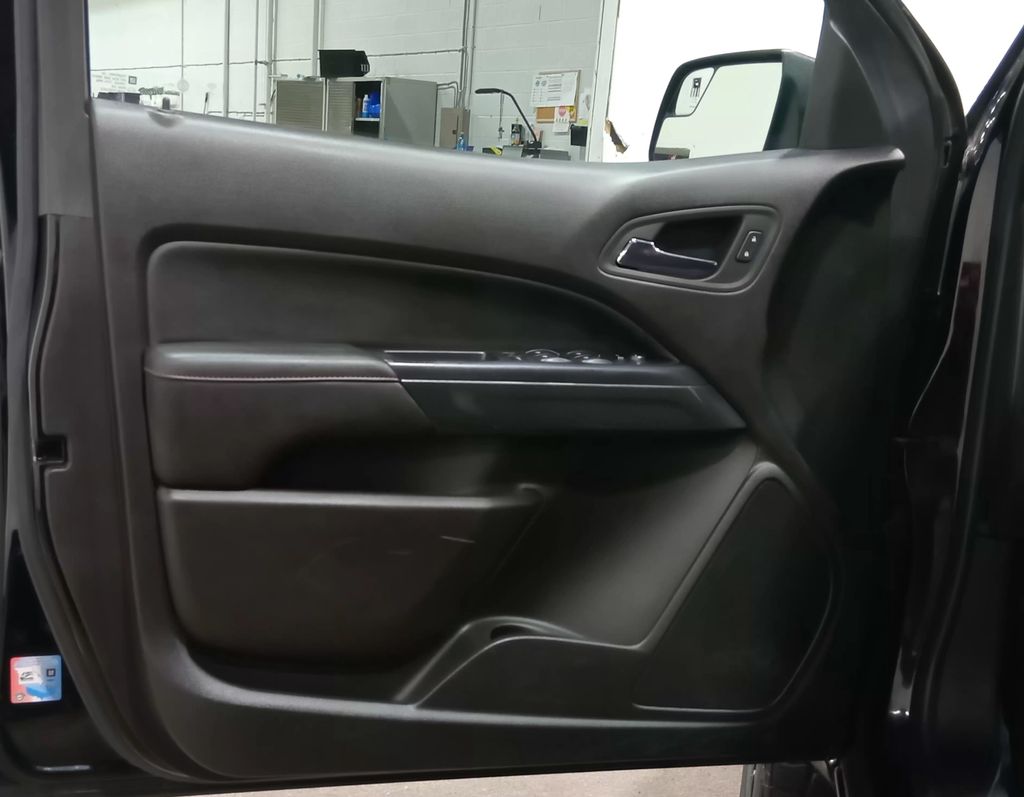 2017 GMC Canyon SLE