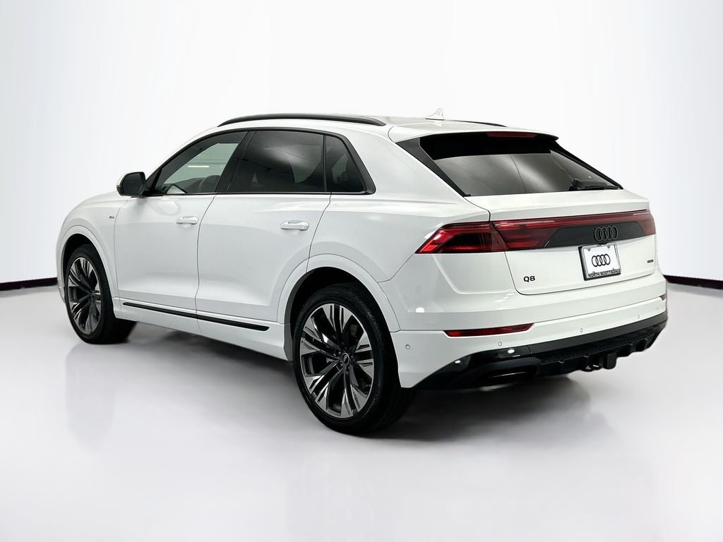 Thumbnail: 2025 Audi Q8 - 7