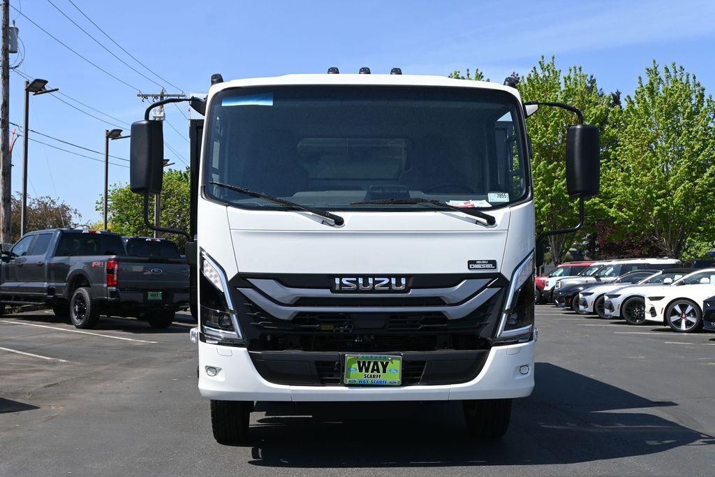 2026 Isuzu NPR XD 