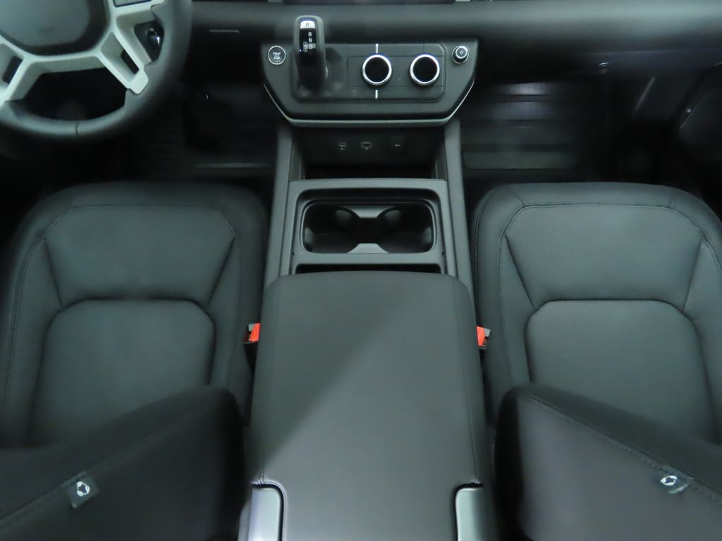 2024 Land Rover Defender 110 17