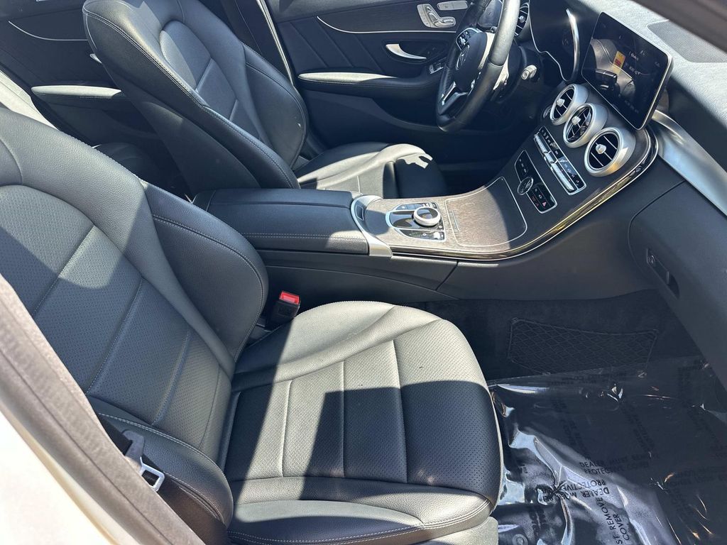 Thumbnail: 2021 Mercedes-Benz C-Class - 11
