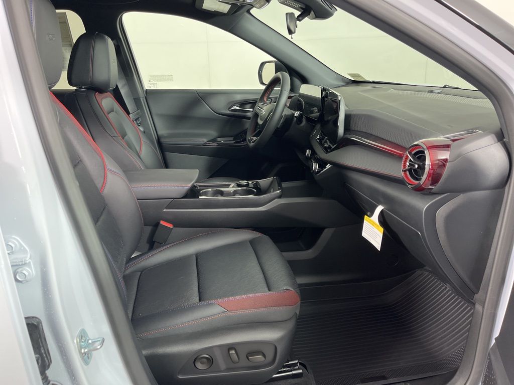 Thumbnail: 2026 Chevrolet Equinox - 8