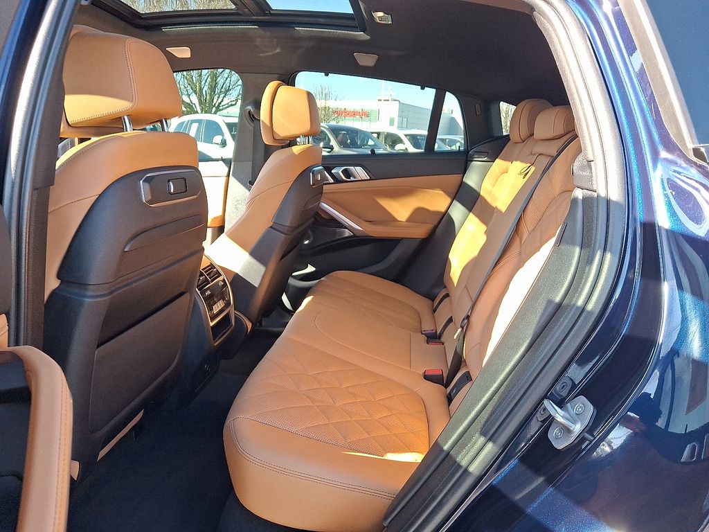 Thumbnail: 2024 BMW X6 - 10