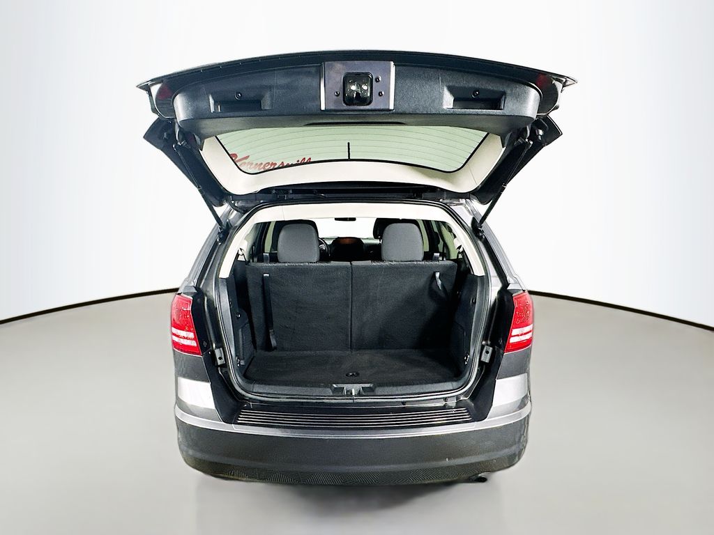 Used 2018 Gray Dodge SE image 28