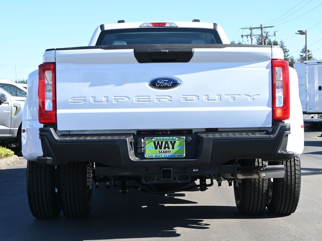 2025 Ford F-350 Super Duty XL