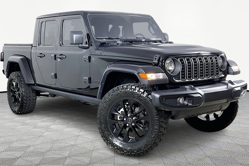 2025 Jeep Gladiator NightHawk Crew Cab 4WD