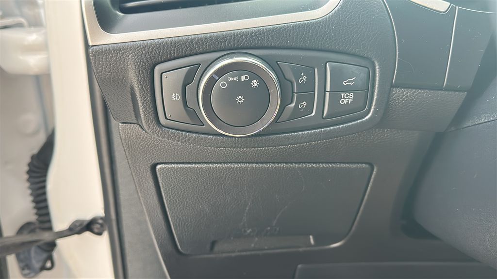 2019 Ford Edge SEL White at DeMontrond Gulf Freeway