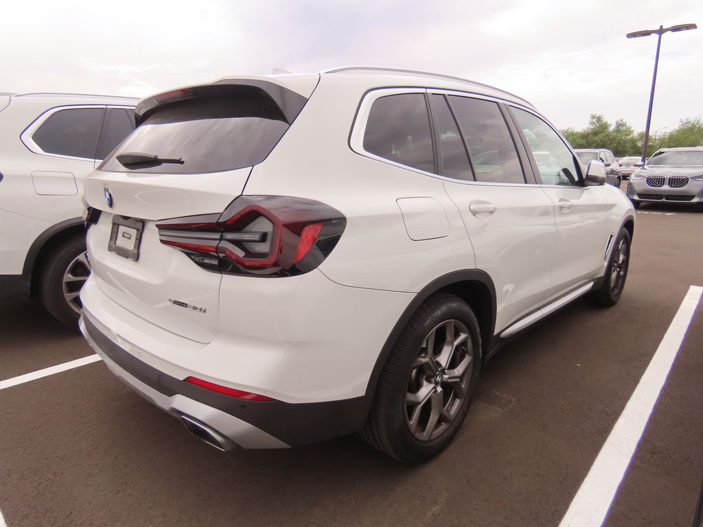 Thumbnail: 2022 BMW X3 - 3