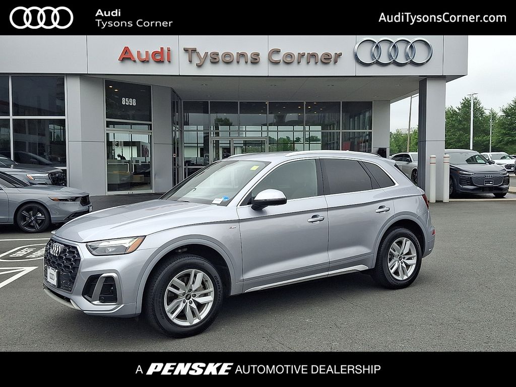 Thumbnail: 2022 Audi Q5 - 1
