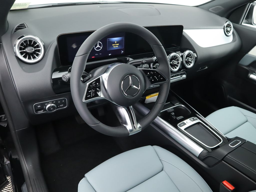 Thumbnail: 2026 Mercedes-Benz GLA - 10