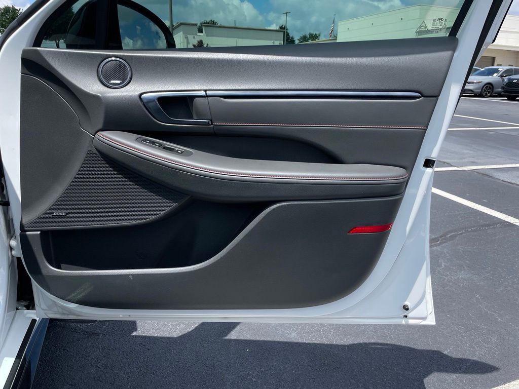 Thumbnail: 2022 Hyundai Sonata - 30