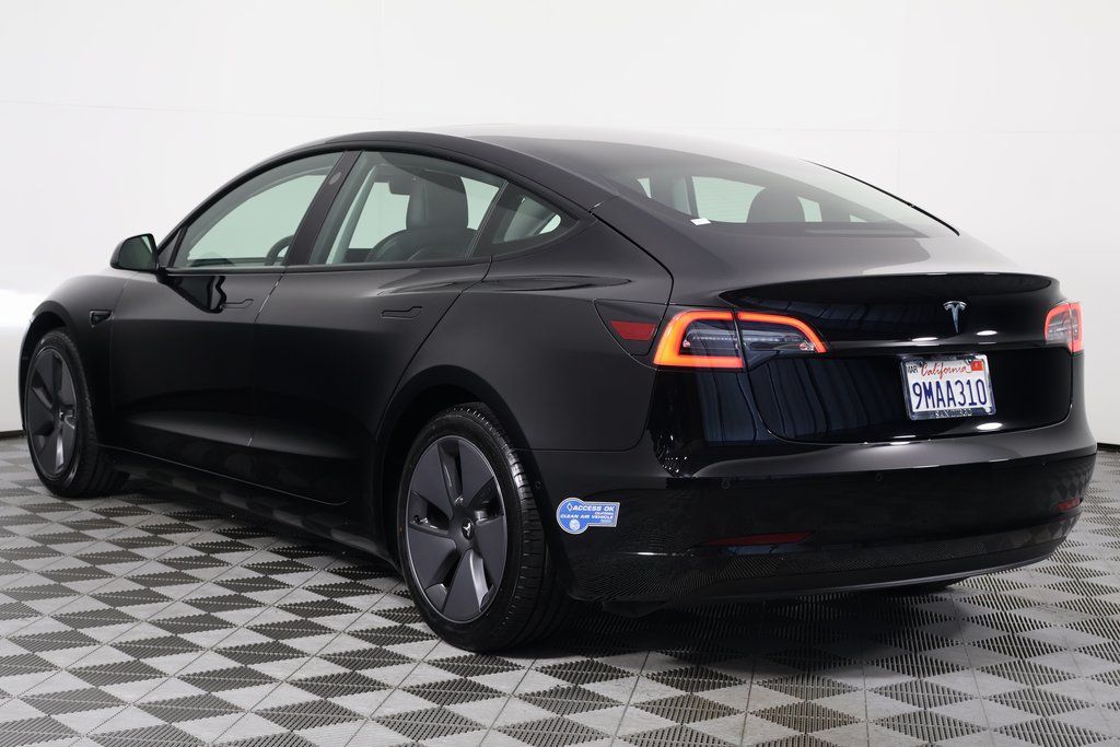 Thumbnail: 2021 Tesla Model 3 - 6