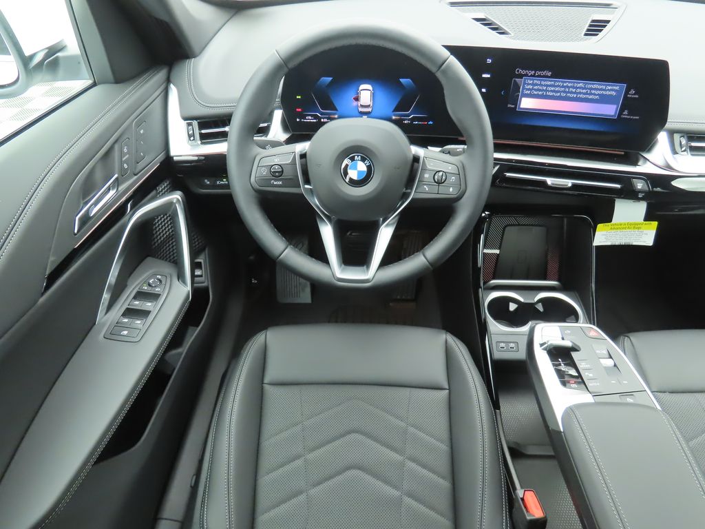 Thumbnail: 2025 BMW X1 - 11