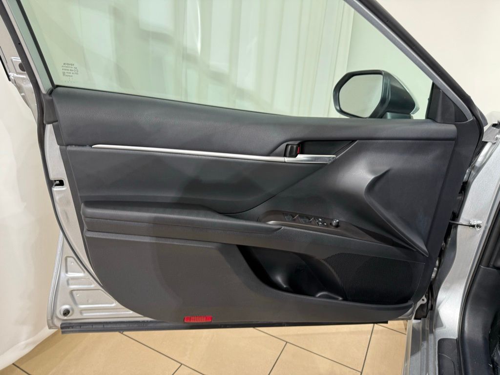 Thumbnail: 2023 Toyota Camry - 14