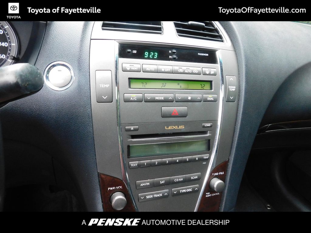 Thumbnail: 2010 Lexus ES - 10