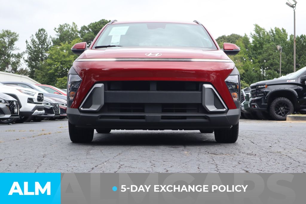 2024 Hyundai Kona SEL photo 3